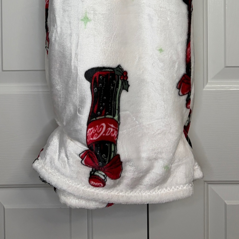 Coca-Cola Velvet Soft Throw Blanket with Coke Bottles - Picture 4 of 4